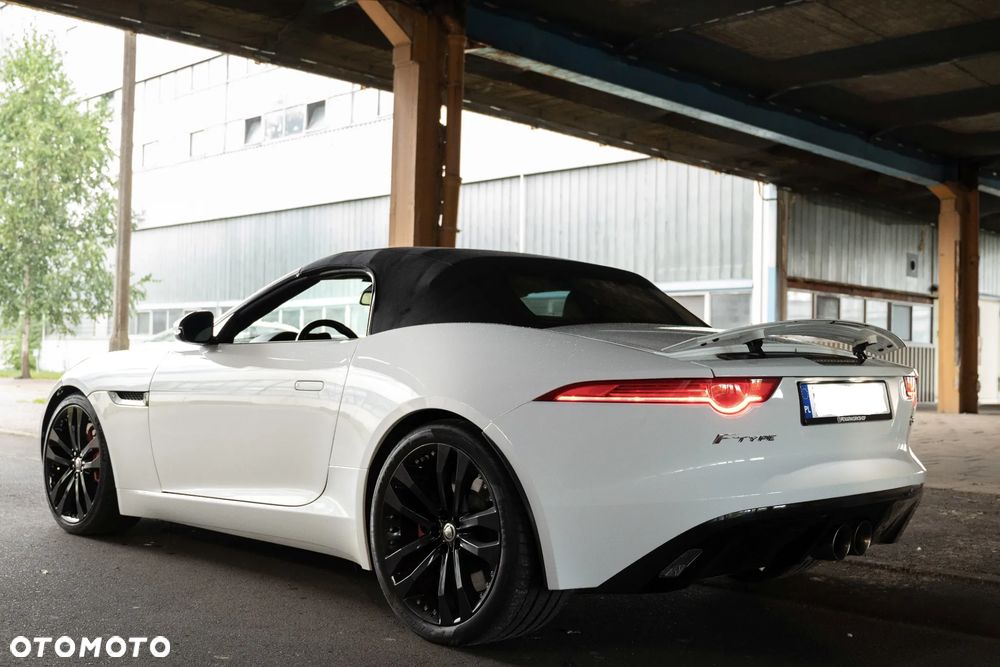 Jaguar F-Type S - 4