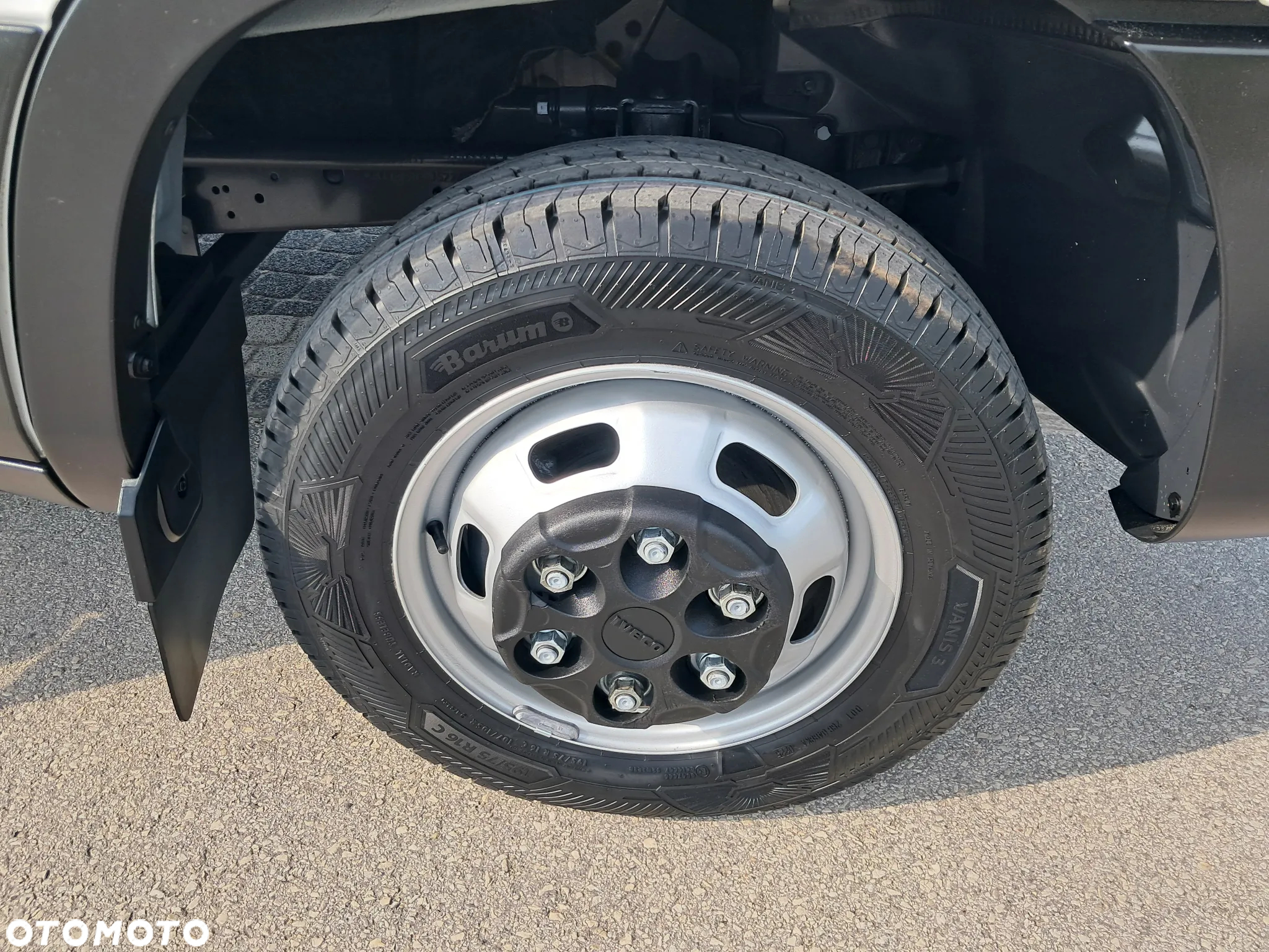 Iveco Daily 35C18 Furgon MAX   Salon Polska - 27