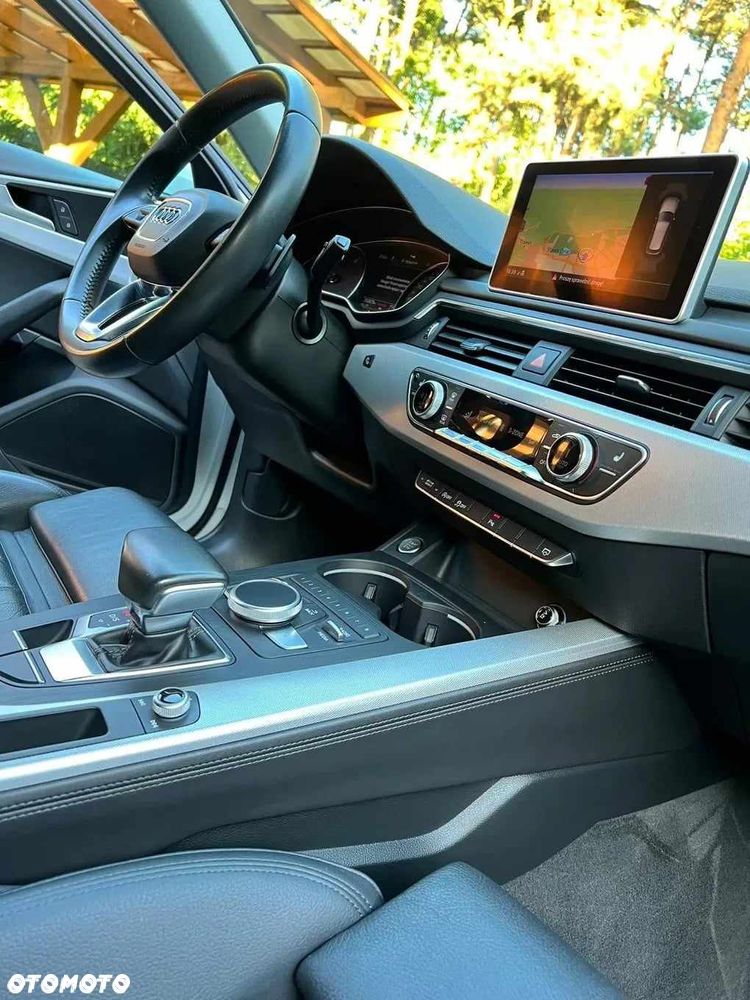 Audi A4 Avant 2.0 TDI S tronic quattro - 16