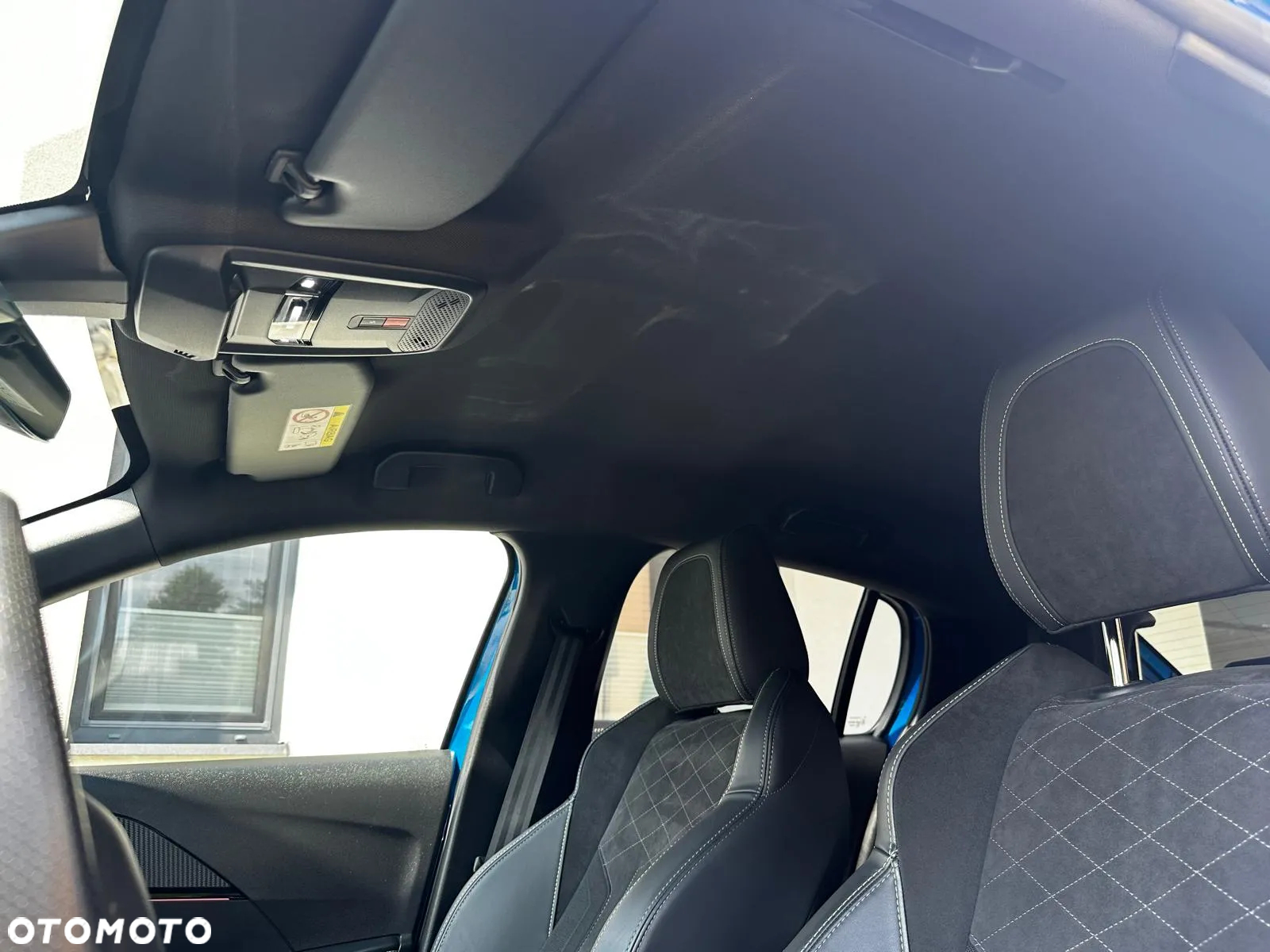 Peugeot 208 PureTech 100 EAT8 GT - 22