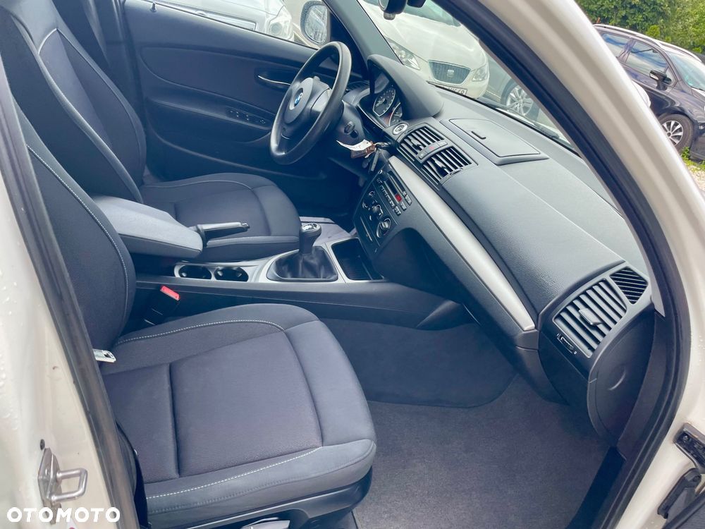 BMW Seria 1 - 26
