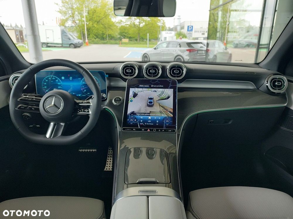 Mercedes-Benz GLC - 13