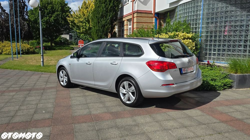 Opel Astra - 37