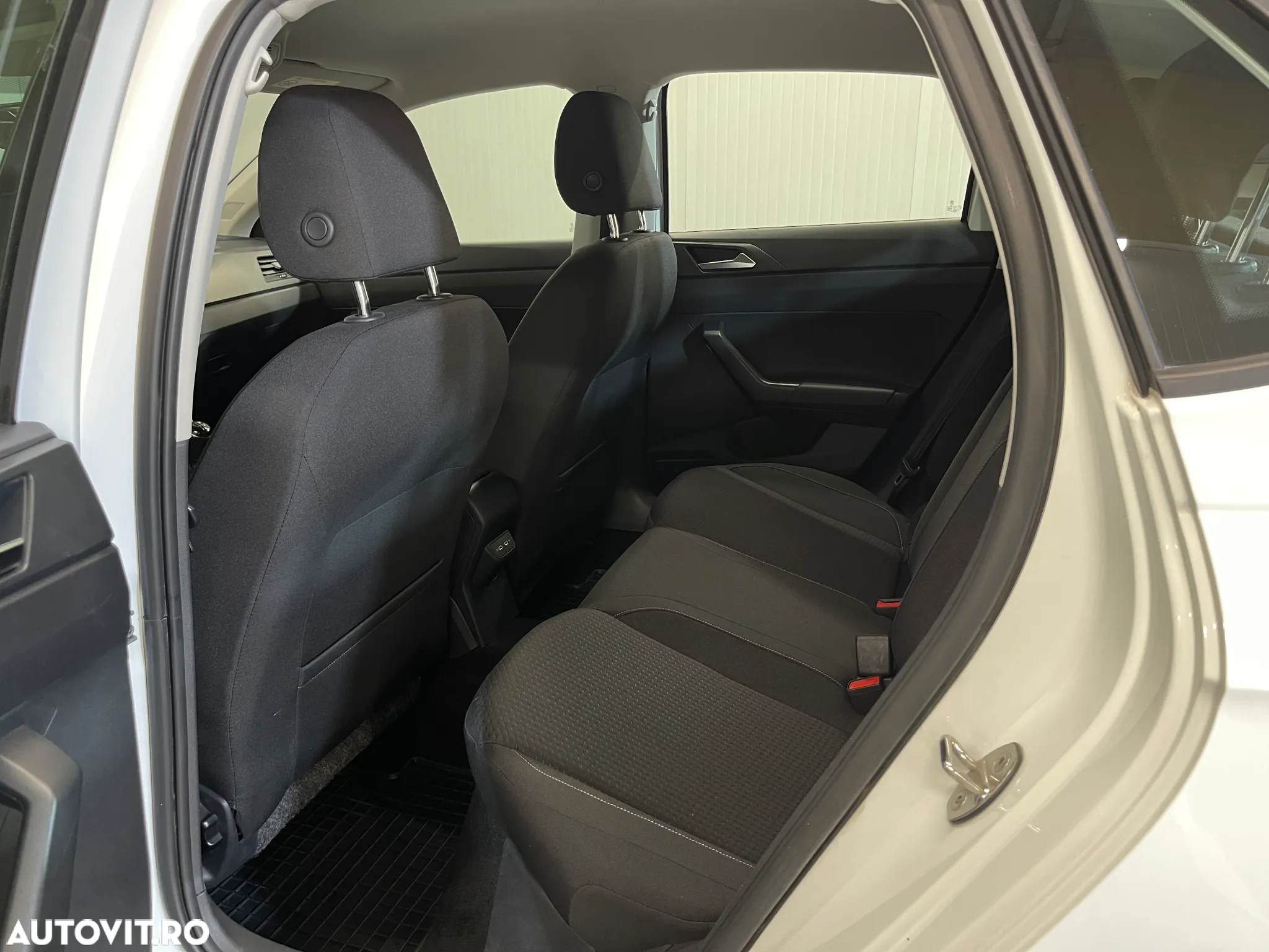 Volkswagen Polo 1.6 TDI Comfortline - 10