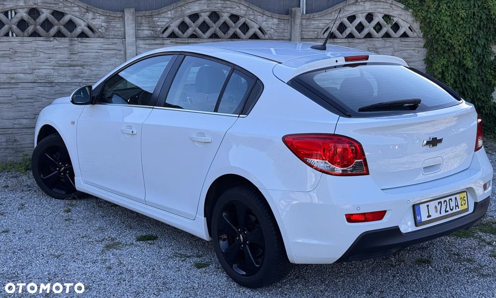 Chevrolet Cruze 1.8 LTZ+ - 26