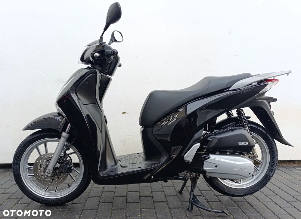 Honda SH - 4