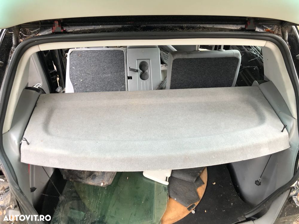 Polita portbagaj VW Volkswagen Golf 5 plus + 2007 gri - 2