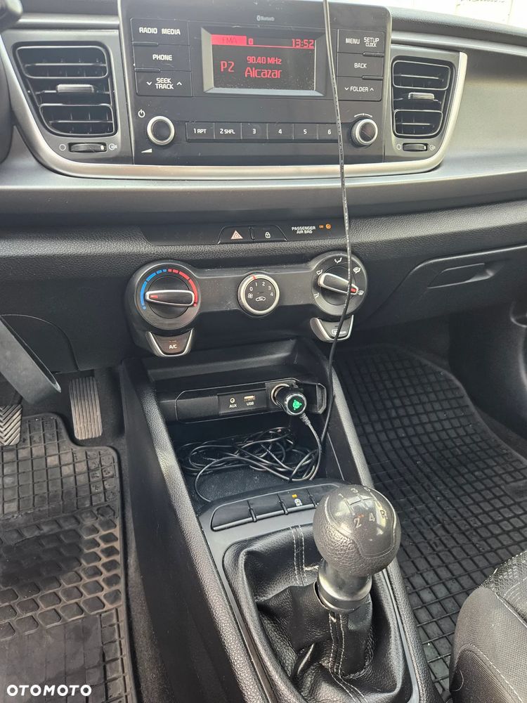 Kia Rio - 17