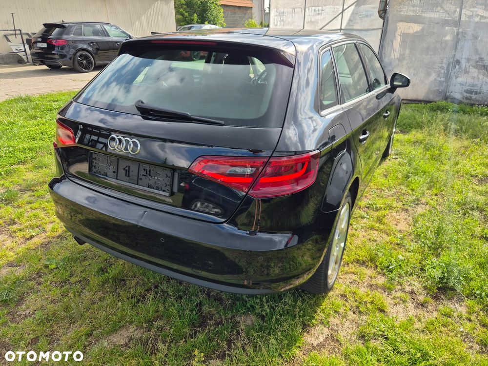 Audi A3 Sportback 1.6 TDI Attraction - 16