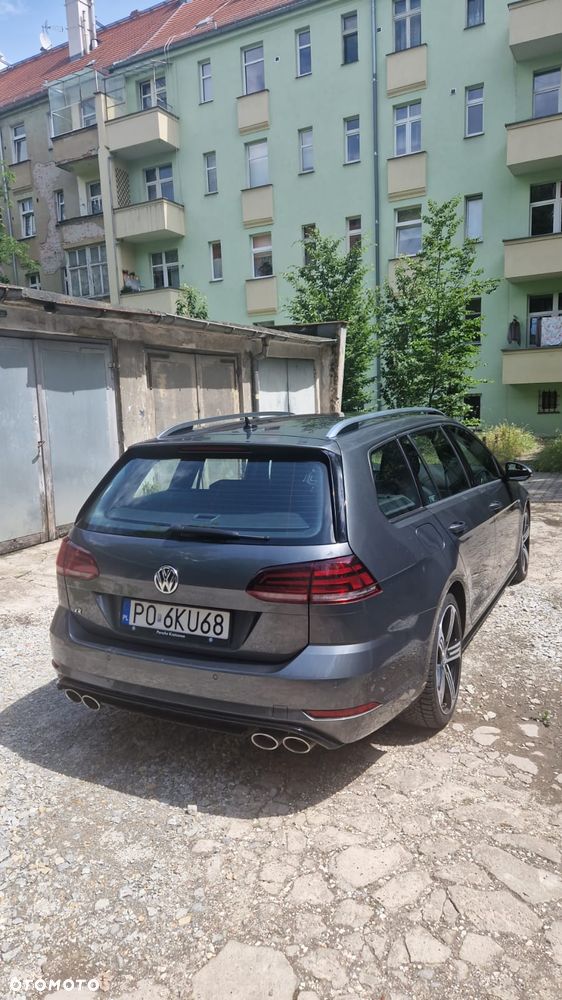 Volkswagen Golf - 2
