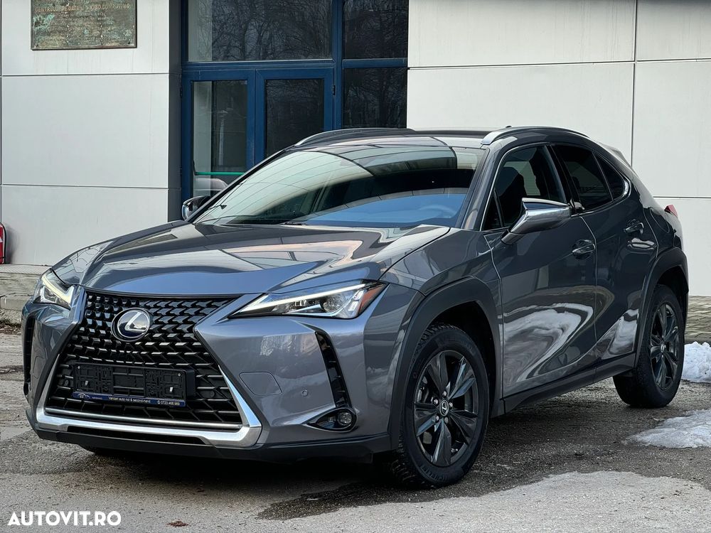 Lexus UX 250h FWD Executive - 1