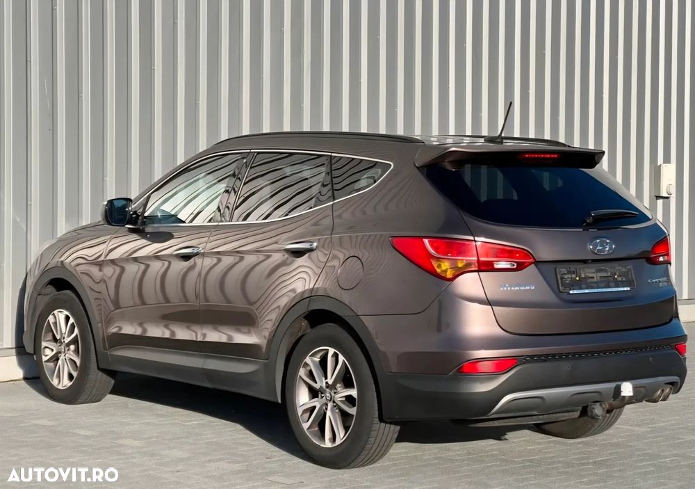 Hyundai Santa Fe - 3