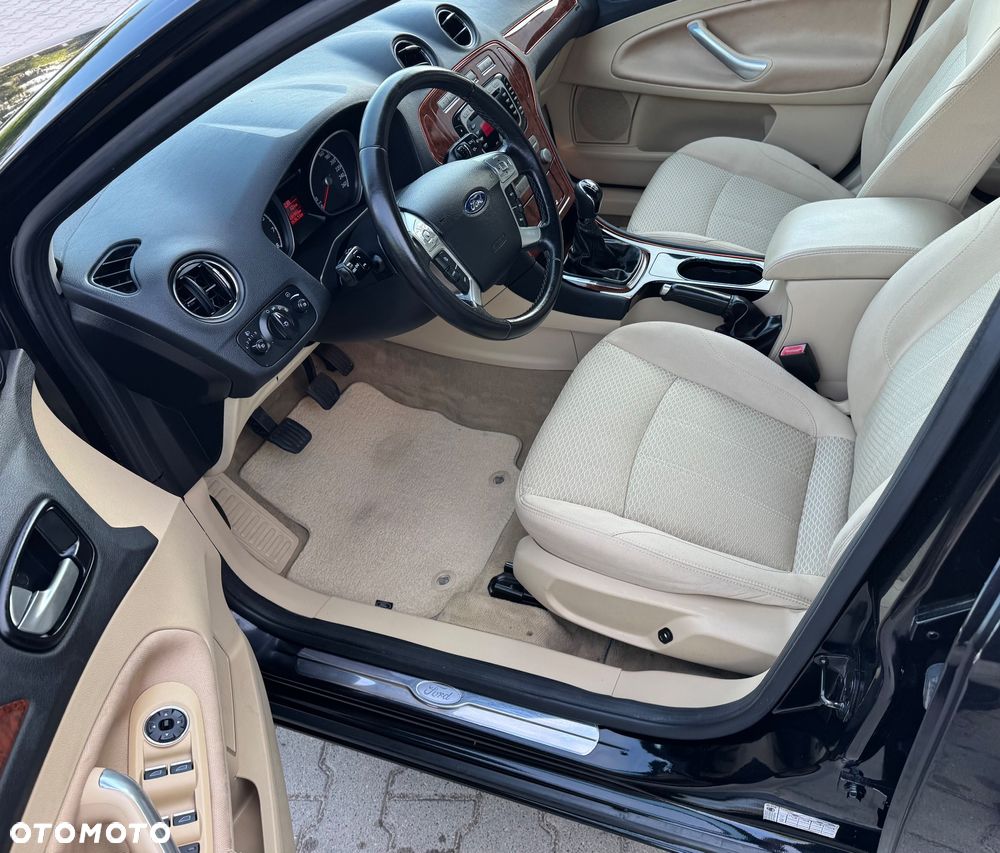 Ford Mondeo 2.0 Ghia X100 / X - 9