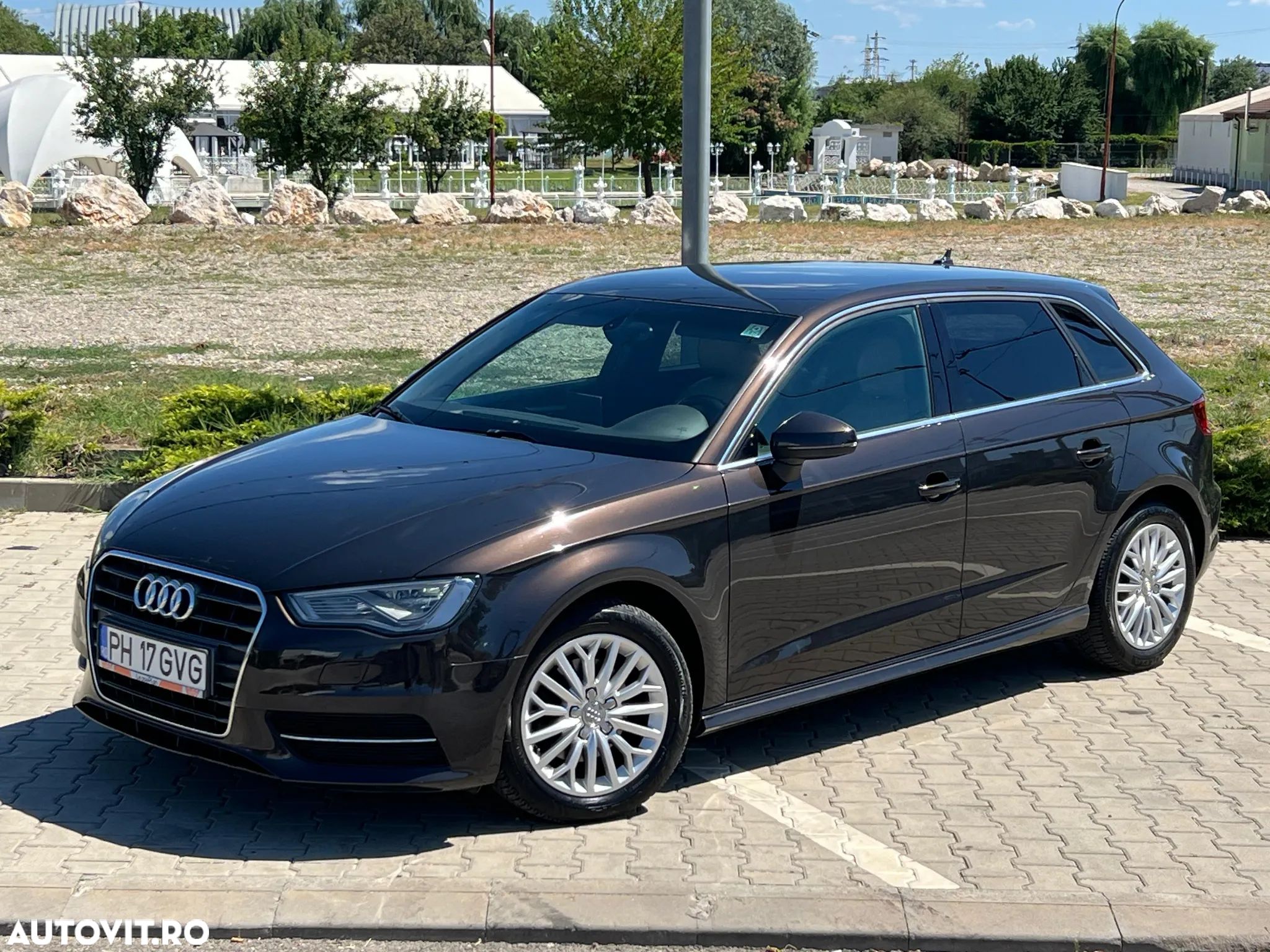 Audi A3 1.6 TDI Sportback - 1