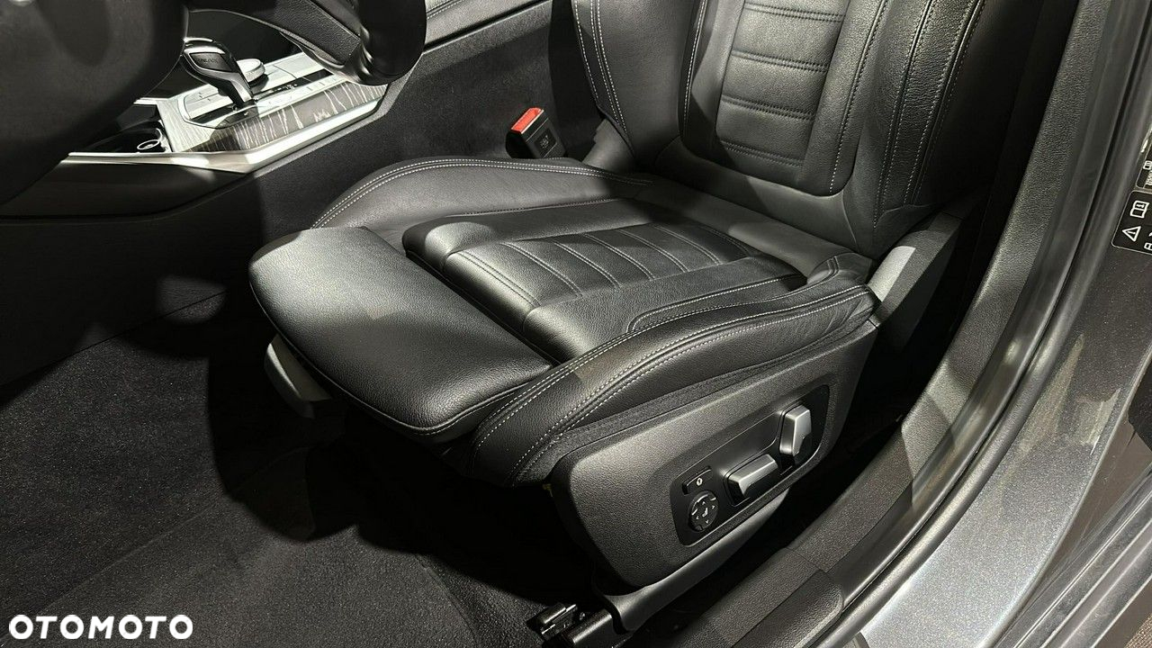 BMW Seria 3 - 13