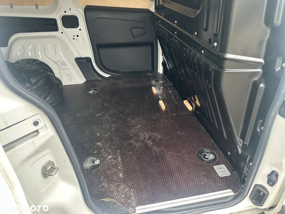 Fiat DOBLO - 7