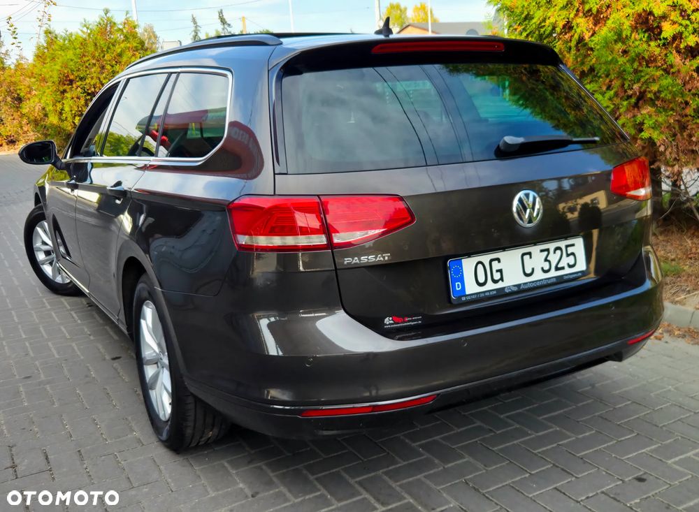 Volkswagen Passat Variant 2.0 TDI BMT Highline - 11