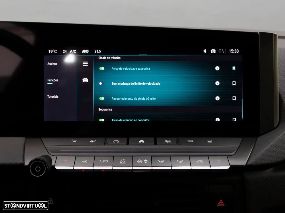 Opel Astra 1.2 T GS Aut. - 31