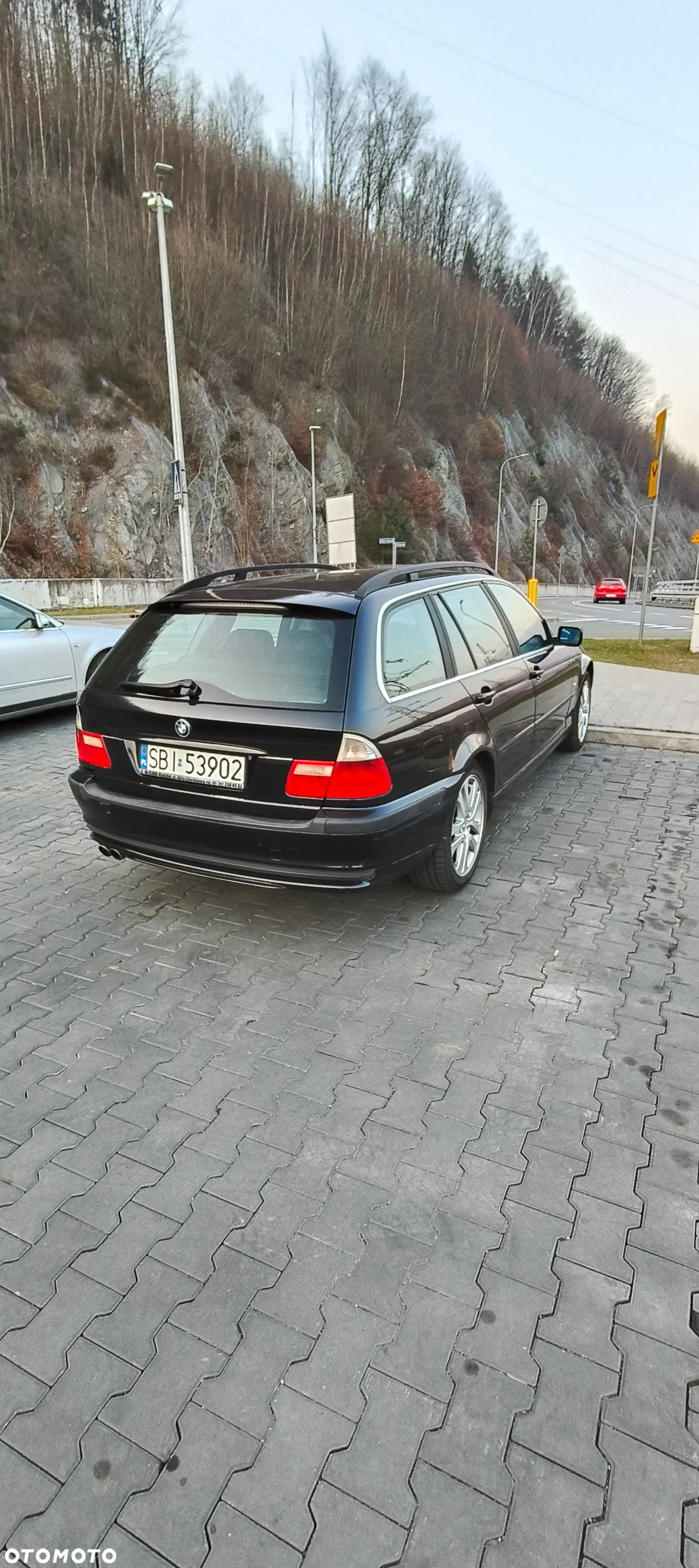 BMW Seria 3 330i - 13
