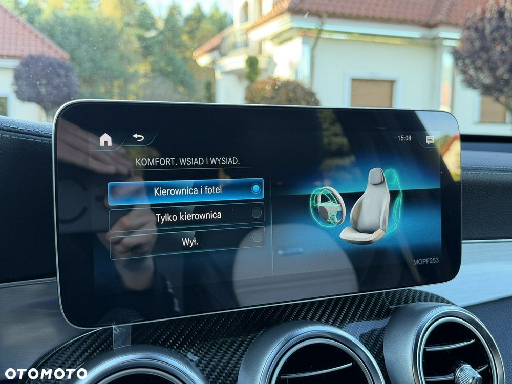 Mercedes-Benz GLC - 38