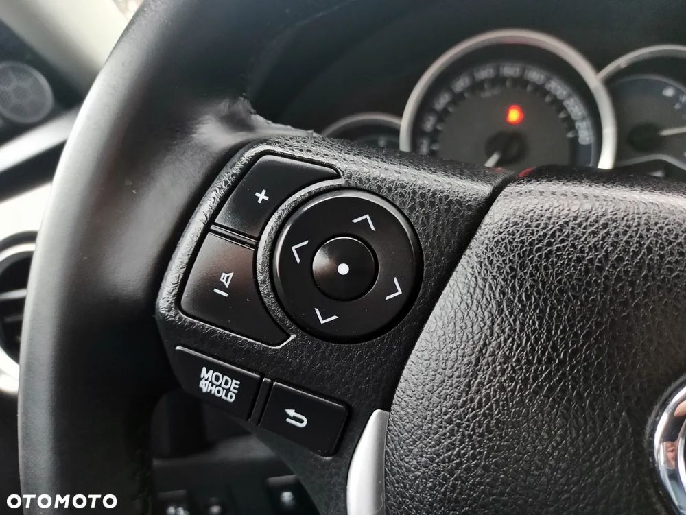 Toyota Auris 1.4 D-4D Business Edition - 29