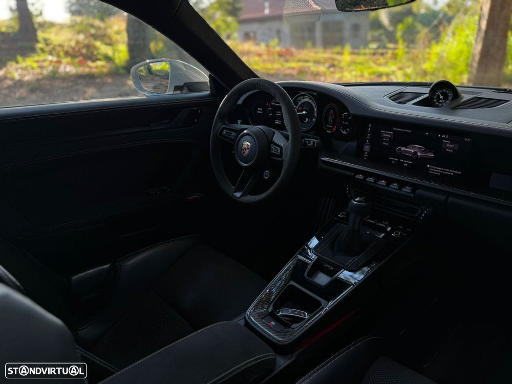 Porsche 911 (992) GT3 PDK - 39