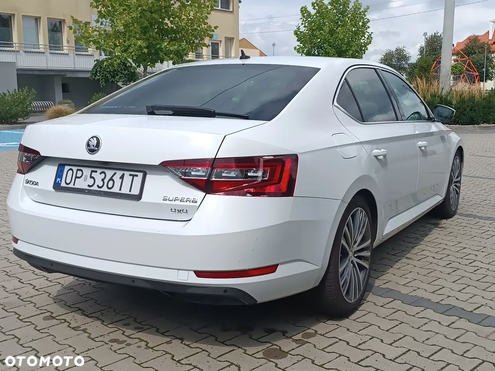 Skoda Superb 2.0 TDI 4x4 DSG Sportline - 14