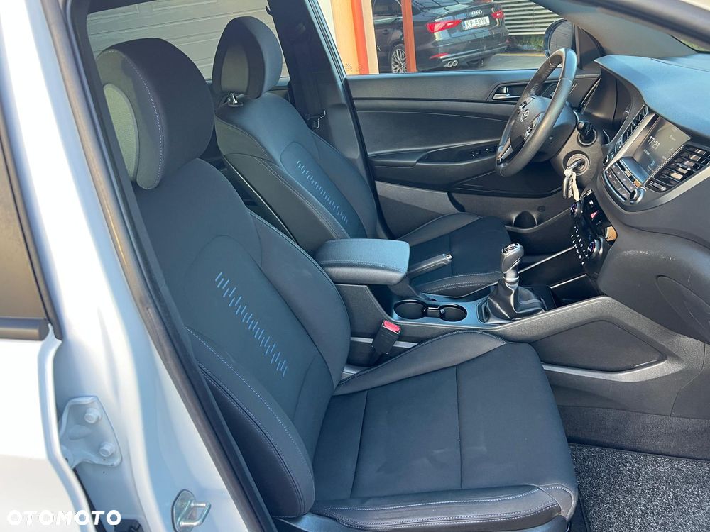 Hyundai Tucson blue 1.6 GDi 2WD Passion - 12