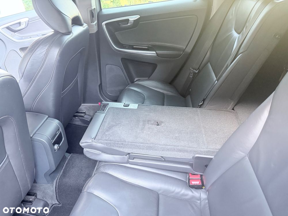 Volvo XC 60 - 18