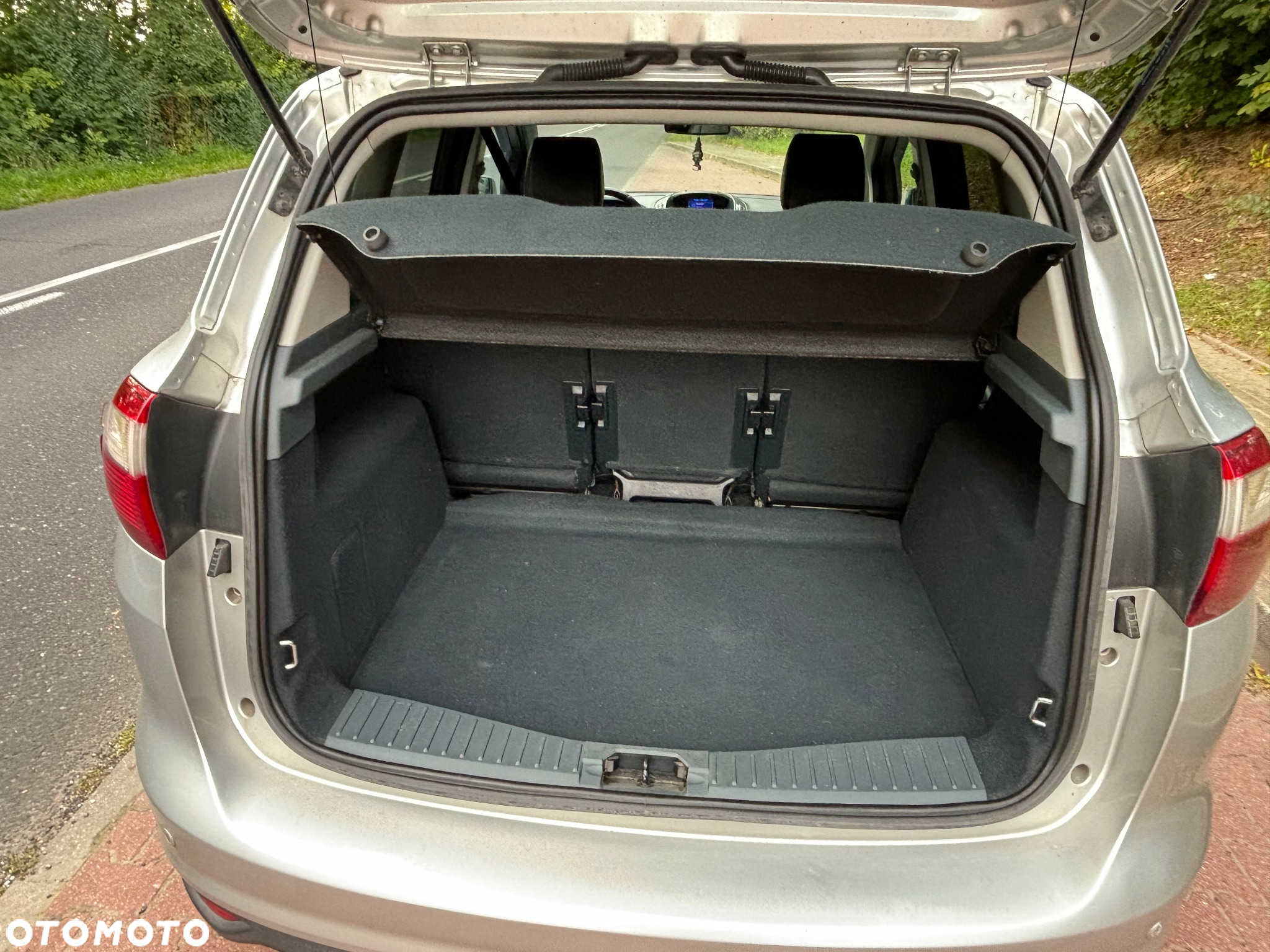 Ford C-MAX 1.6 TDCi Start-Stop-System Titanium - 12