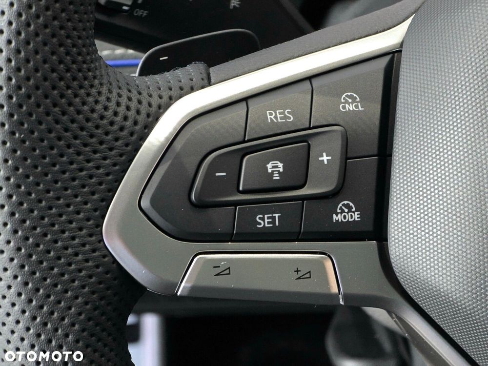 Volkswagen Passat Variant 2.0 TSI R-Line Plus DSG - 18