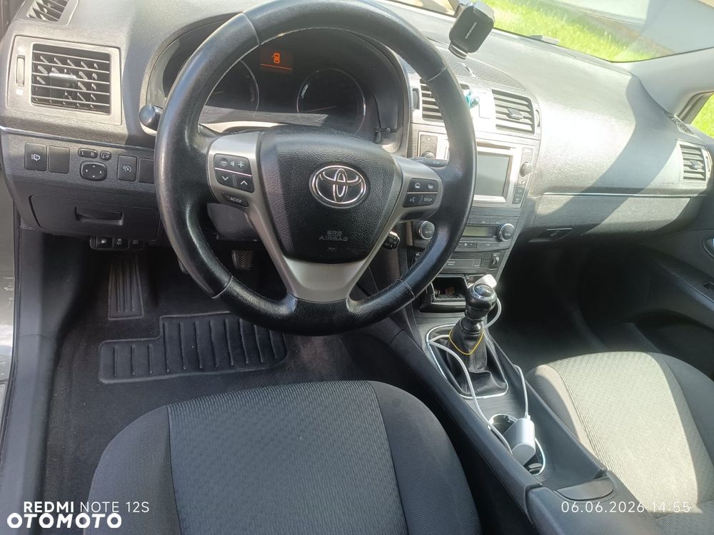 Toyota Avensis 1.8 Sol - 7