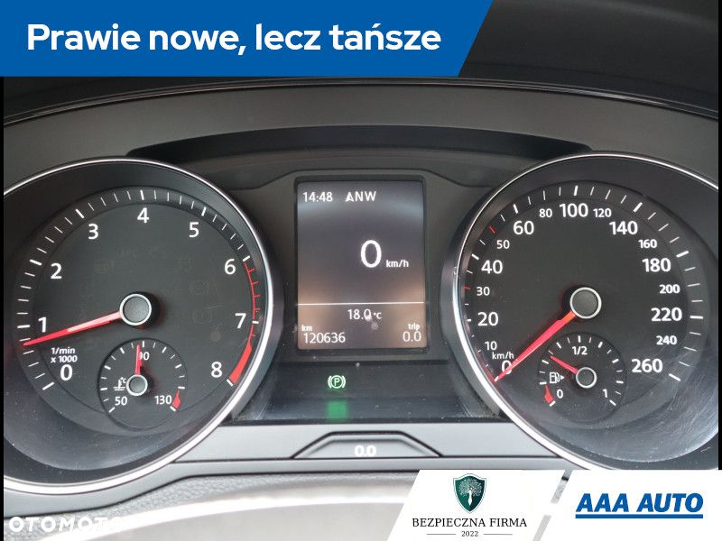 Volkswagen Passat - 12