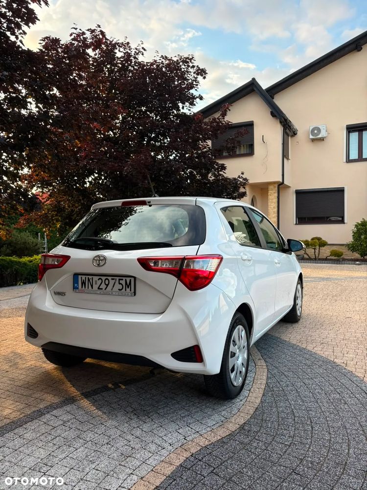 Toyota Yaris 1.0 Premium - 3