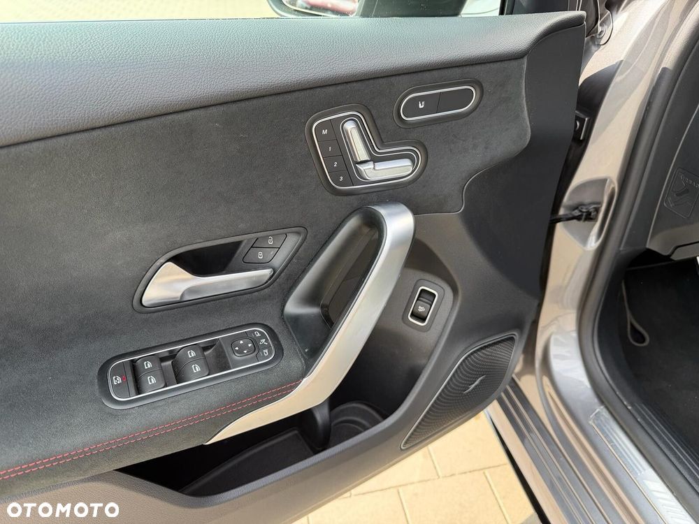 Mercedes-Benz Klasa A 35 AMG 4-Matic 8G-DCT - 11