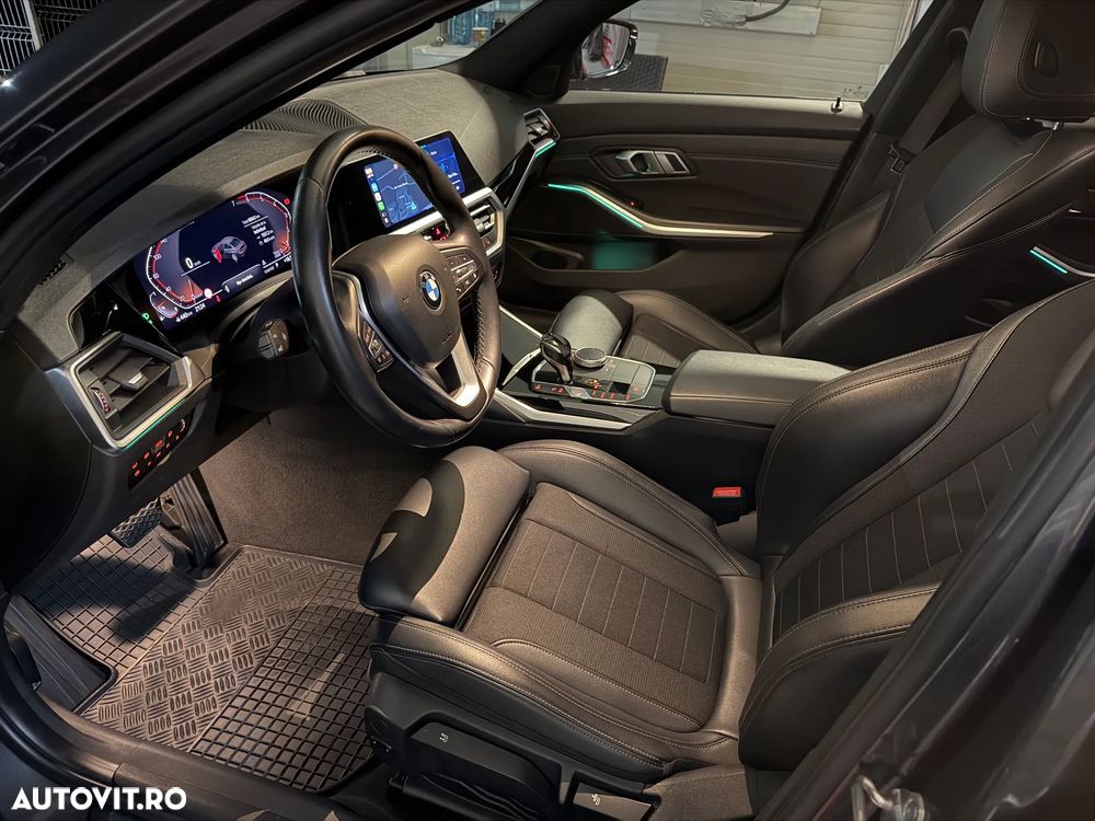 BMW Seria 3 330i Aut. Sport Line - 27