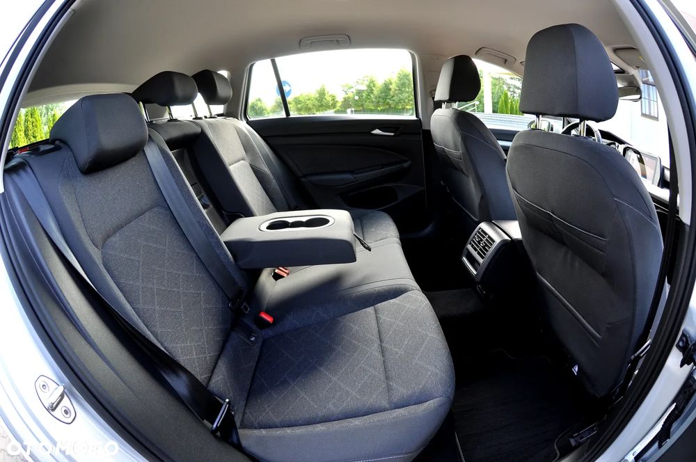 Volkswagen Golf 2.0 TDI Life - 17