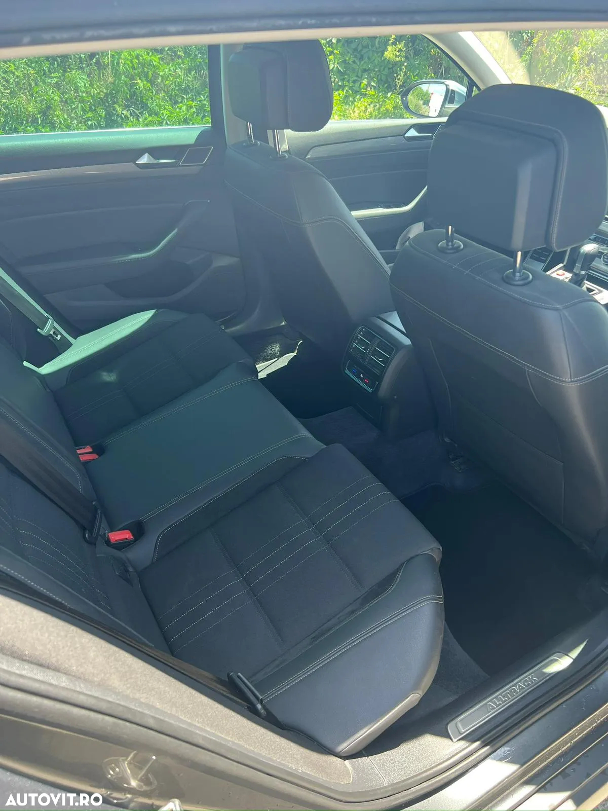 Volkswagen Passat Alltrack 2.0 TDI DSG 4Motion - 6