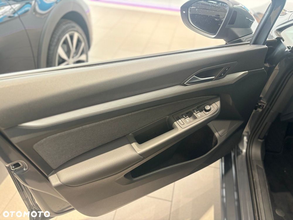 Volkswagen Golf - 16