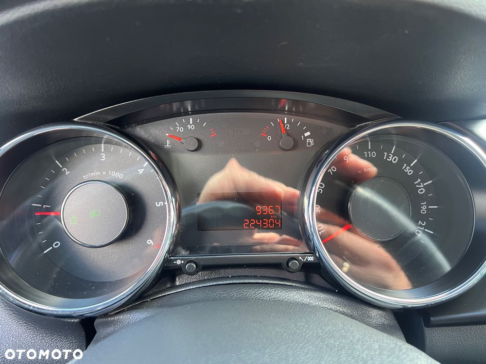 Peugeot 3008 1.6 HDi Trendy - 28