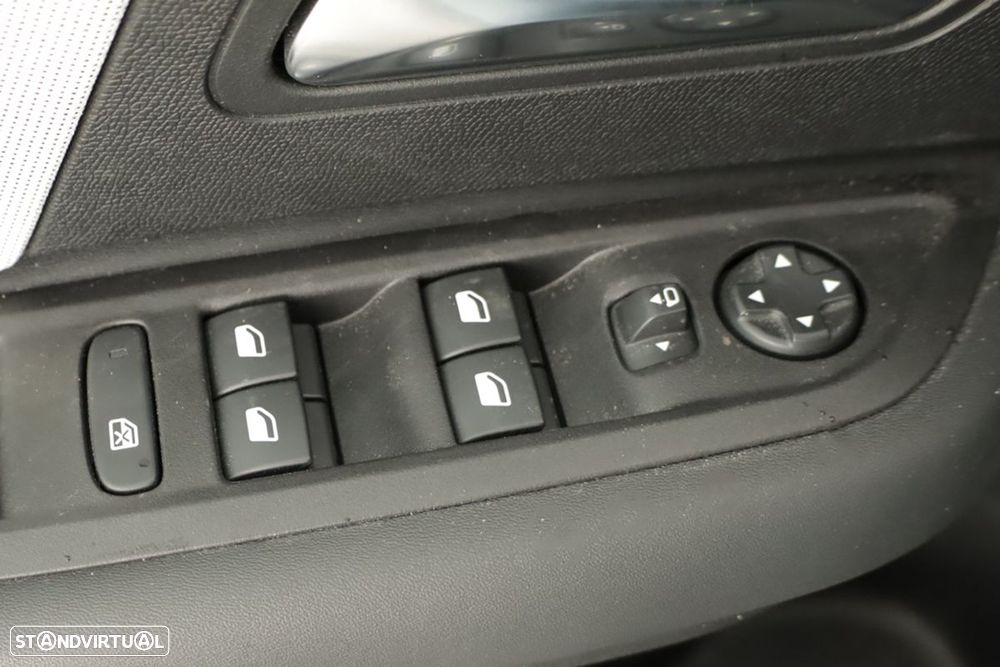 Citroën C4 1.2 Hybrid Max e-DSC6 - 20