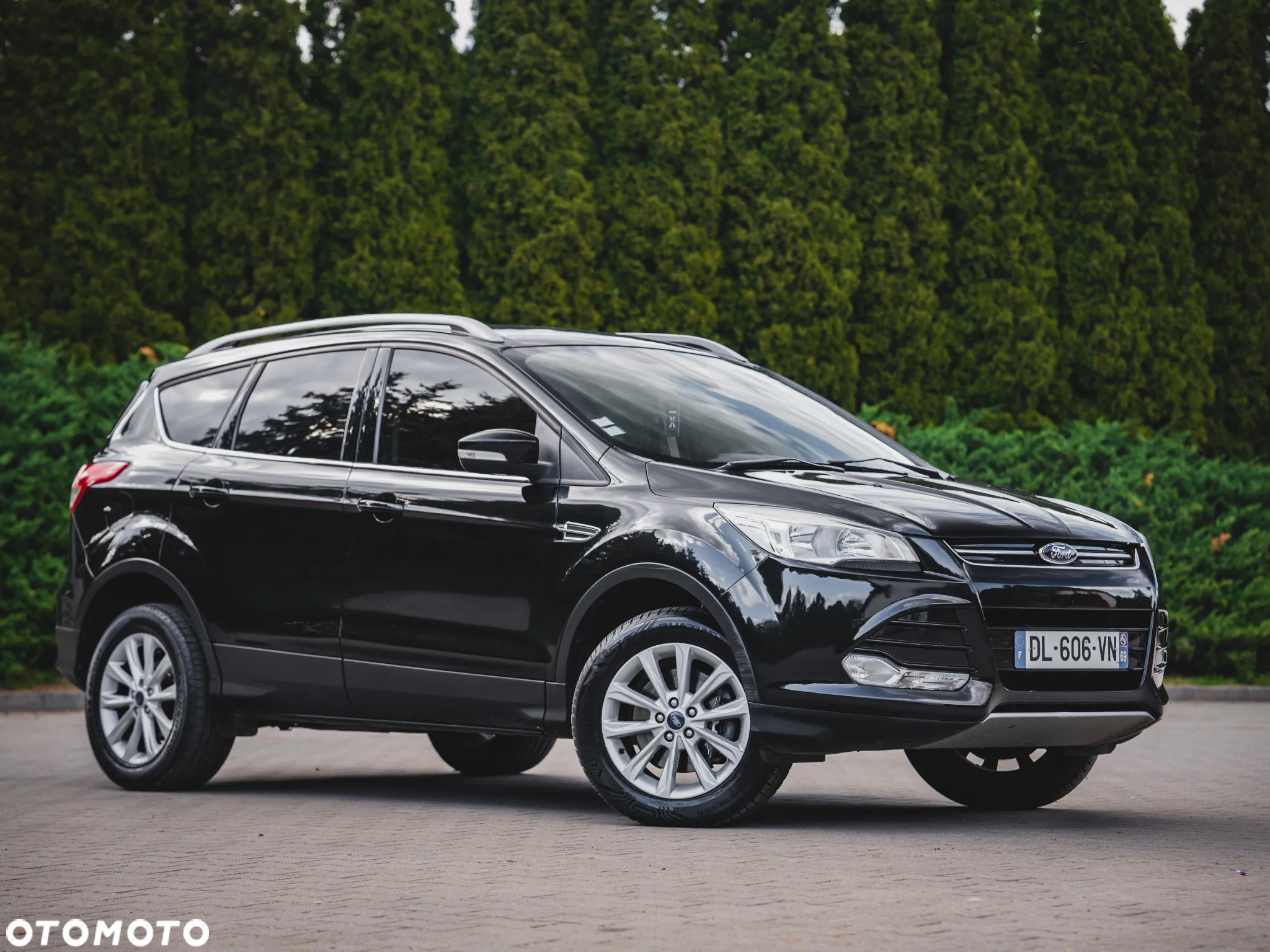 Ford Kuga 2.0 TDCi 2x4 Business Edition - 2