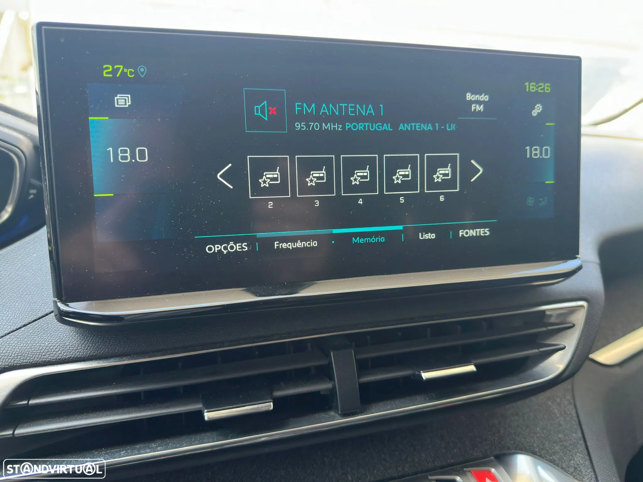 Peugeot 3008 1.6 Hybrid4 Allure Pack e-EAT8 - 23