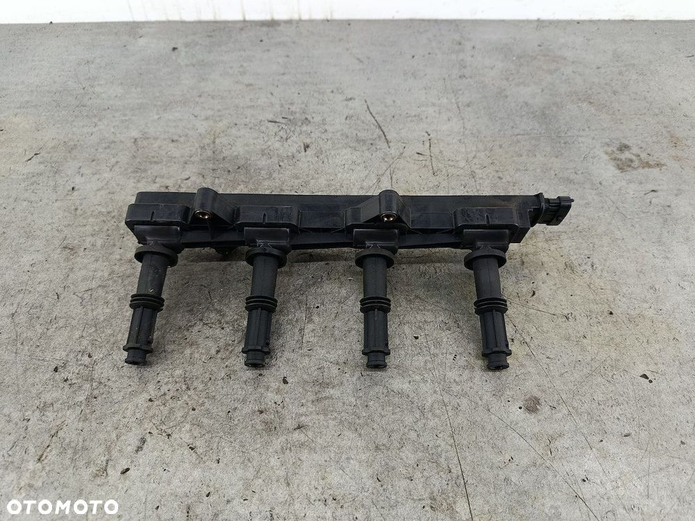CEWKA ZAPŁONOWA OPEL VECTRA C FL DELPHI GN10363 2.2 16V - 1