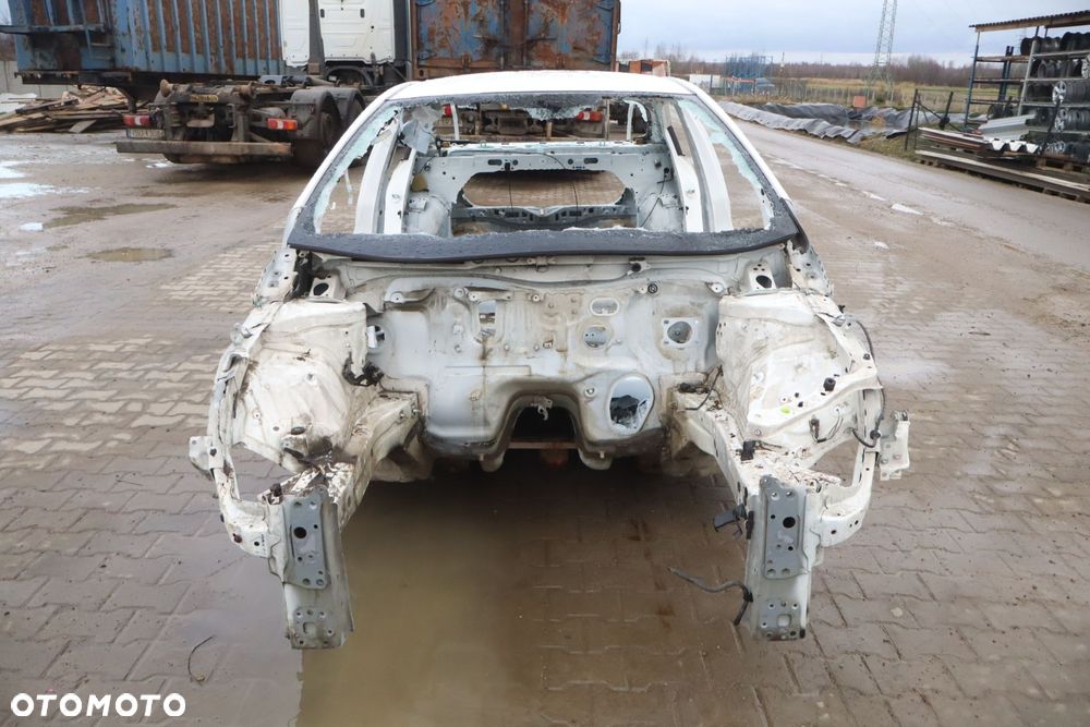 ĆWIARTKA PRAWY PRZÓD PODŁUŻNICA TOYOTA COROLLA E21 040 - 5