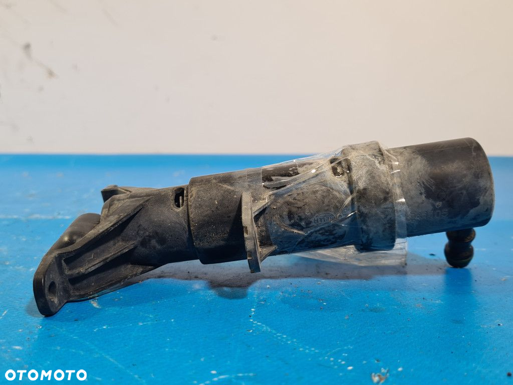 SPRYSKIWACZ LAMPY XENON PRAWY VW TOUAREG I - 6