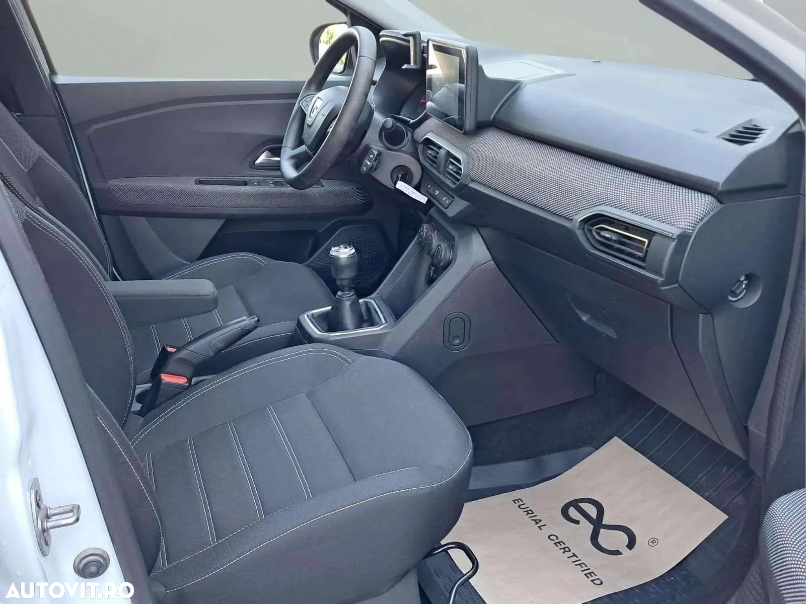 Dacia Logan TCe 90 MT6 Comfort - 8