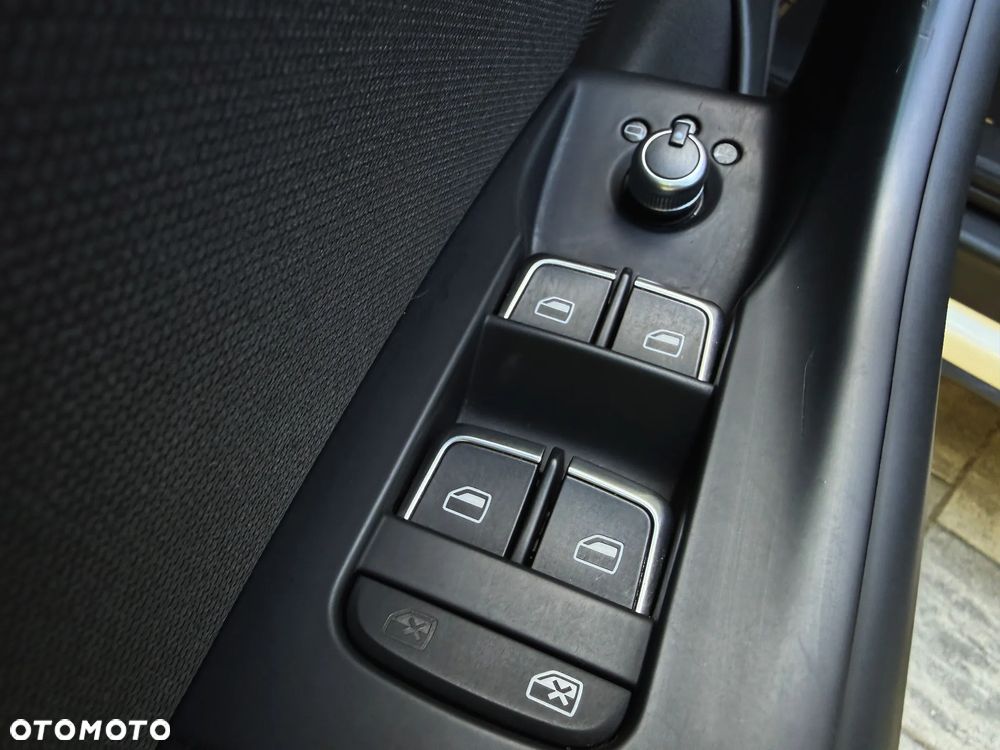 Audi Q3 2.0 TDI S tronic - 21