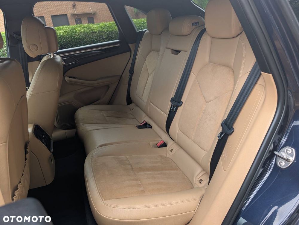 Porsche Macan Standard - 20