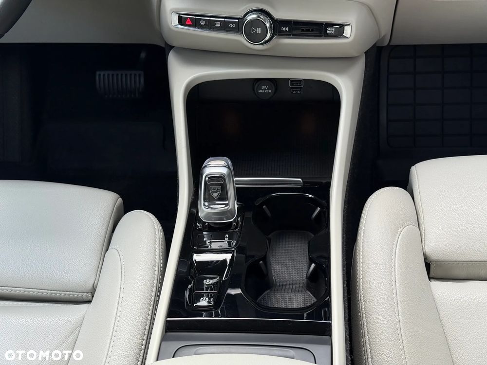 Volvo XC 40 B4 B Inscription - 26